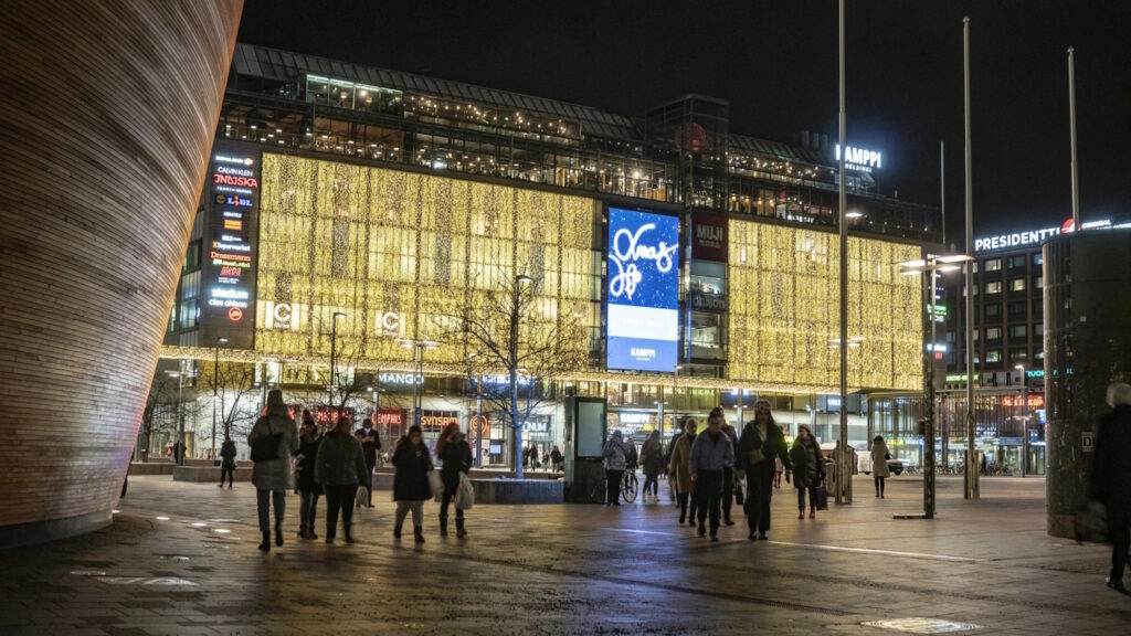 Kampin jouluvalaistus